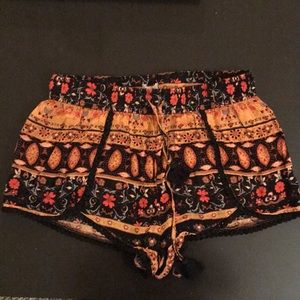 Ecote Pattern Shorts